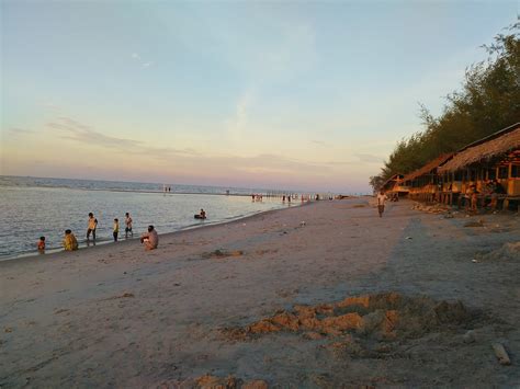 PANTAI BALI LESTARI Harga Tiket Masuk Dan Aktivitas