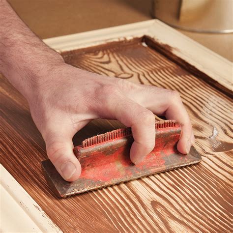 R Aliser Un Faux Fini Bois Sur Une Armoire De M Lamine Je D Core