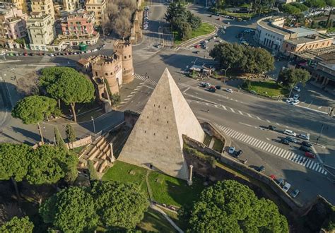 A Guide To Rome Pyramid Of Cestius: 9 Best Things To Know