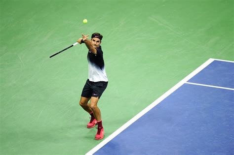 Federer Advances To Us Open Fourth Round In Straight Sets