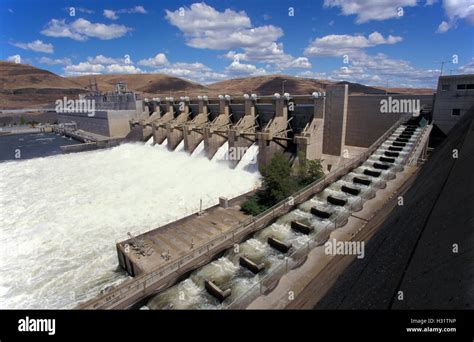 Lower Monumental Dam On The Snake River Dams On Northwest Rivers Are