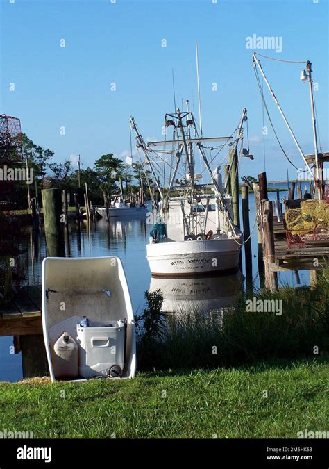 Outer Banks Scenic Byway Miss Vonnie Cedar Island Harbor Los