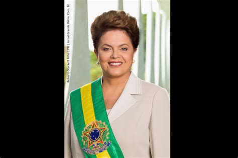 Secom Divulga Foto Oficial De Dilma Rousseff Com A Faixa Presidencial