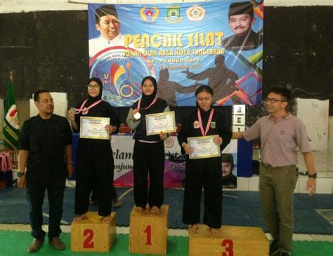 Mahasiswi Esa Unggul Rebut Juara Pencak Silat Di Ajang Pekan Olahraga