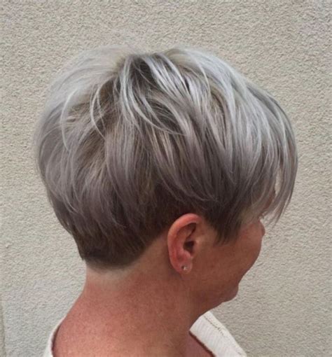 15 Beautiful Gray Hairstyles That Suit All Women Over 50