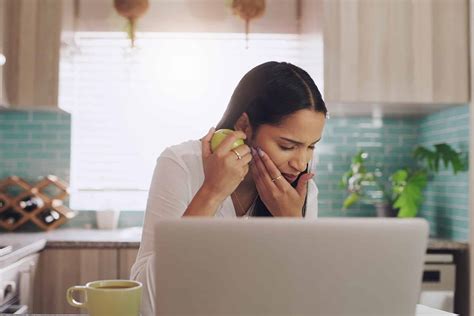 6 Natural Remedies To Banish That Aching Tooth