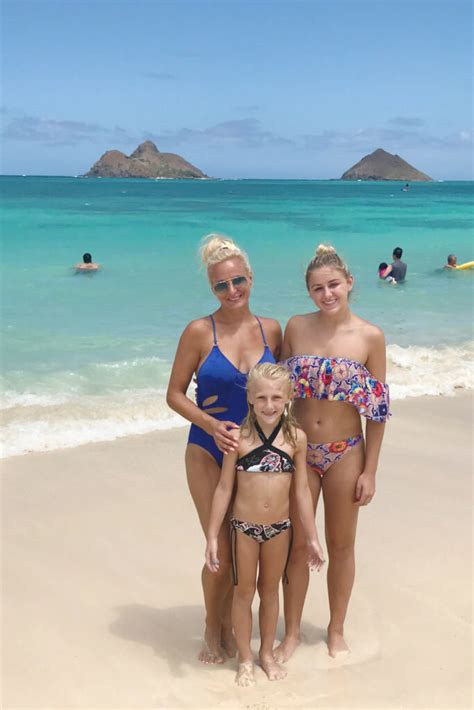 9 Latest Hot Chloe Lukasiak Bikini Pics