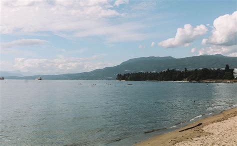 25 Beaches in West Vancouver that You’ll Love (by Two Locals)