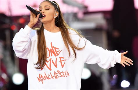 10 Best Ariana Grande Songs of All Time - Singersroom.com