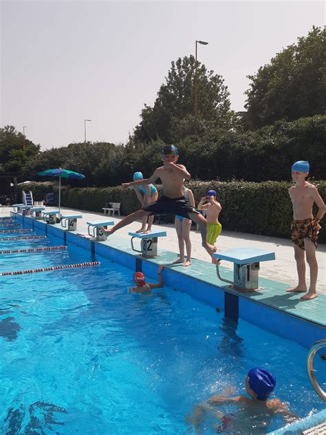 Piscina Centro Estivo Molto Sportivo