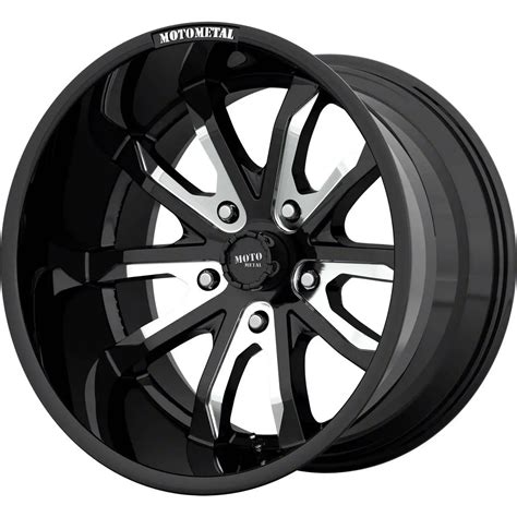 Moto Metal Titan Dagger Gloss Black Milled 6 Lug Wheel 22x10 18mm