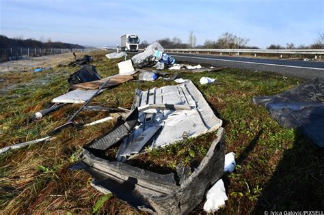 Hrvatska Dr Avljanin Bih Poginuo U Saobra Ajnoj Nesre I Na Autoputu