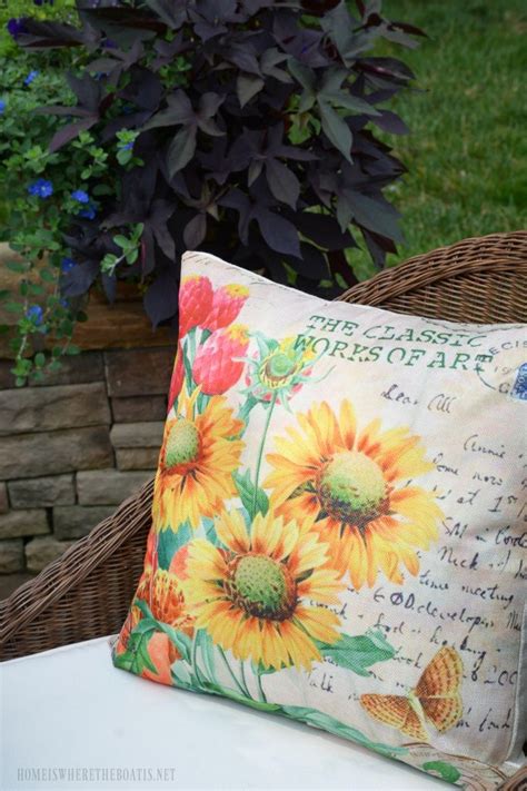 Lakeside Table With Sunflowers And Black And White Buffalo Check