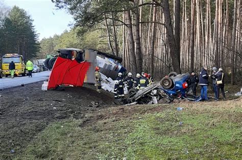 Tragiczny wypadek na DK 10 WIADOMOŚCI Policja Kujawsko Pomorska