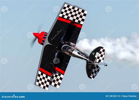 Skip Stewart Flying His Highly Modified Pitts S-2S Biplane Prometheus ...