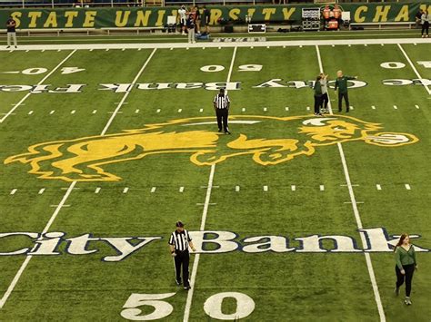 The Bison At Midfield Fargodome In Fargo North Dakota NDSU Flickr