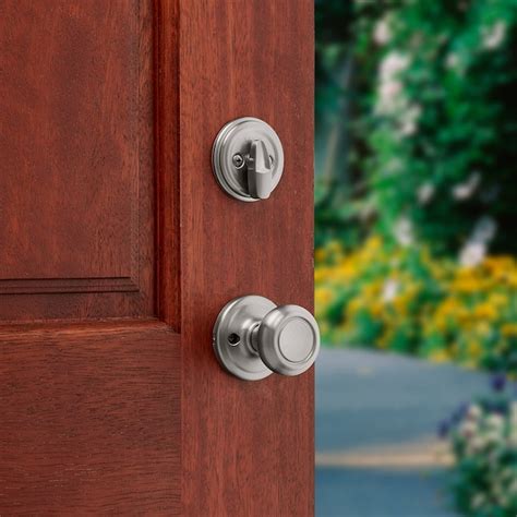 Kwikset Chelsea Satin Nickel Single Cylinder Deadbolt Keyed Entry Door