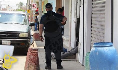 Michoac N Llegan A La Puerta De Su Casa Lo Matan A Balazos Era