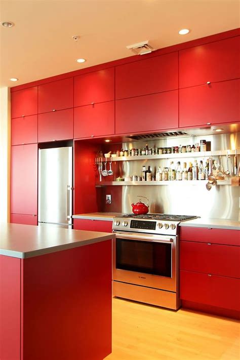 57 Bold Red Kitchen Decor Ideas That Wow - DigsDigs