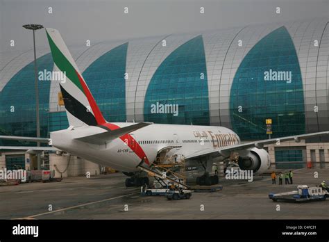 Fly Emirates Airport