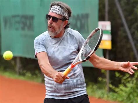 Tennis Herren Des Tc Rot Wei Neustadt Gewinnen Erstes Spiel