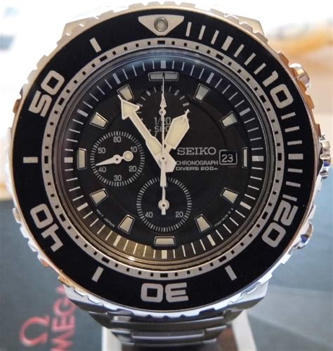 Seiko 200M Divers Chronograph, Black Dial, Steel Bracelet