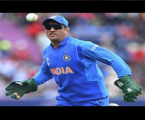 What will MS Dhoni do after retirement? Close friend reveals Mahi's ...