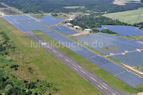 Falkenberg Elster von oben Solarpark Lönnewitz auf dem Flugplatz