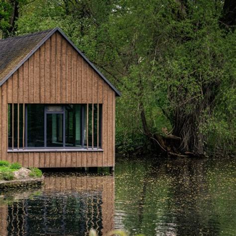 Дом на воде