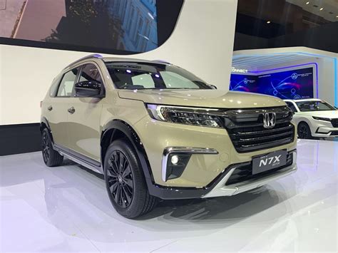 New Honda Br V N X Edition Tampil Perdana Di Iims Posisikan Diri