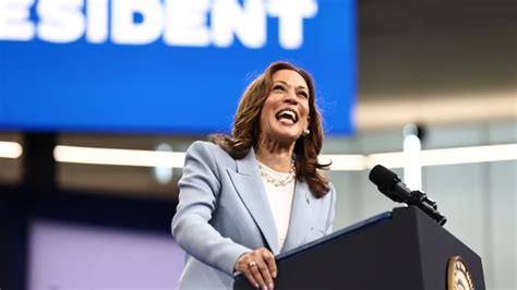 Kamala Harris Narrows Vice President Search To Shapiro And Walz World