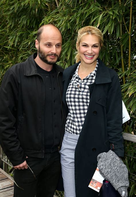 Photo Fabrice Du Welz Et Sa Compagne Helena Noguerra Au Village Des