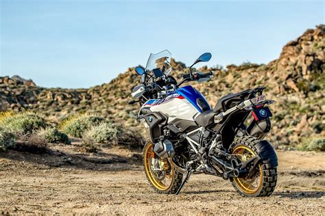 Bmw R Gs And Gsa First Ride Review Revzilla