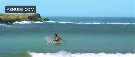 O AMULETO NUDE SCENES AZNude