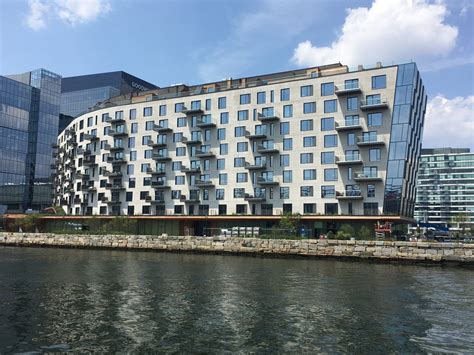 Pier 4 Condominiums