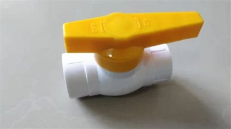 White Pvc Ball Valve 15 Mm At Rs 27piece In Ahmedabad Id 25974444762