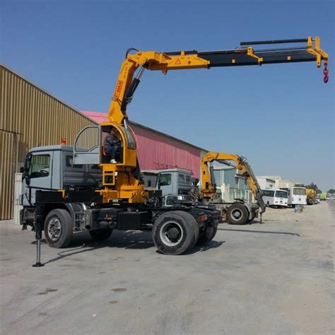 Hot Sell Boblift Htdraulic Folding Telescopic Boom Cranes Lifting 16