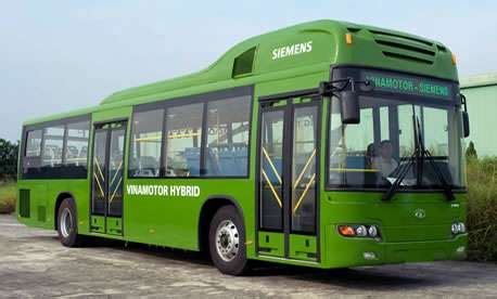 Hybrid buses improve air quality in Hanoi