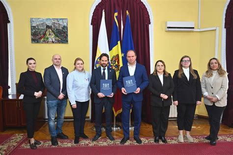 Prim Ria Municipiului Chi In U A Semnat Un Acord De Colaborare Cu