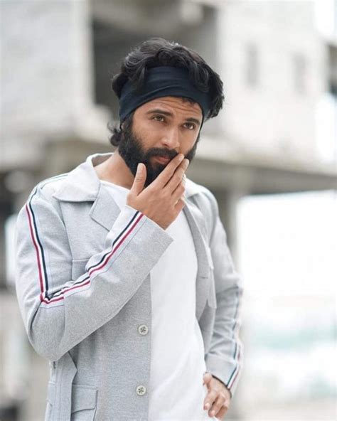 Vijay Deverakonda Wiki Age Height Girlfriend Net Worth And Biography