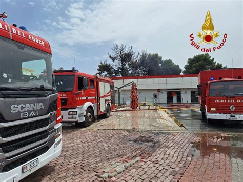 Paura Al Burger King Di Palermo Incendio Nelle Cucine Una Persona