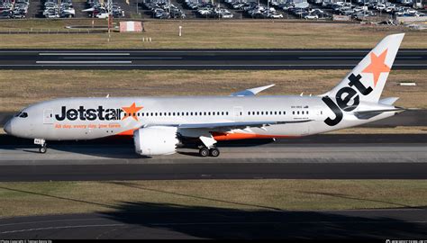 Vh Vkg Jetstar Airways Boeing Dreamliner Photo By Tzeman Kenny Ho