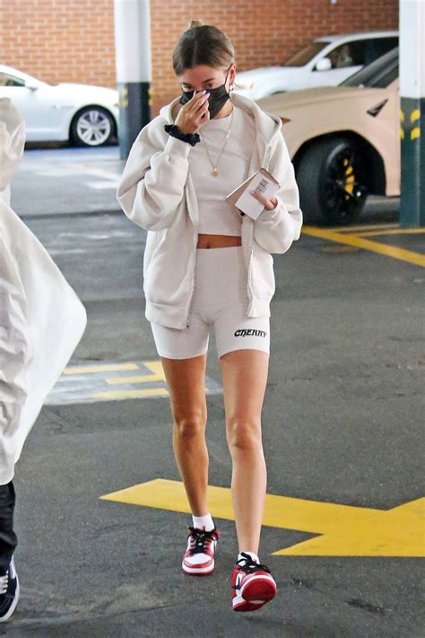 Hailey Bieber Flashes Her Toned Abs And Legs While Visiting A Medical