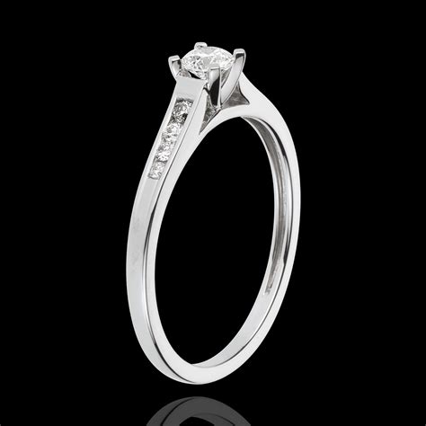 Bague De Fian Ailles Or Blanc Solitaire Altesse Diamant Carat