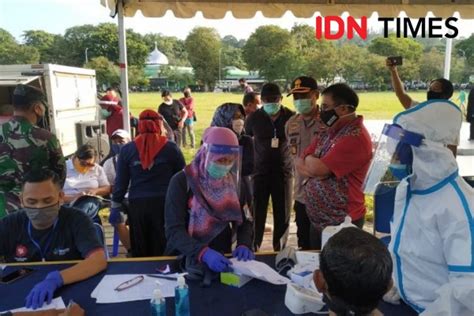 250 Orang Jalani Rapid Test Di Lapangan Merdeka Balikpapan 1 Reaktif