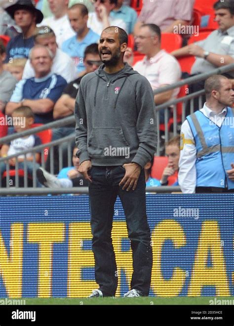 Barcelona Manager Pep Guardiola Hi Res Stock Photography And Images Alamy