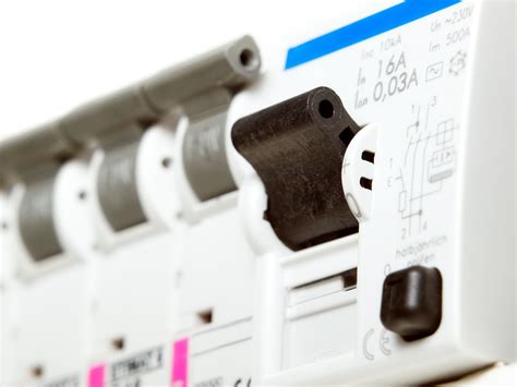 Why does my safety switch keep tripping? | Dawson Electric