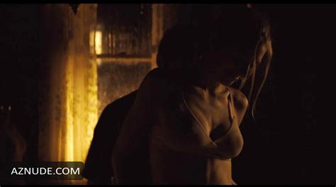 HUNTER SCHAFER Nude AZNude