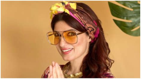 Twinkle Khanna Turns Agony Aunt Advocates For Scheduled Sex And A