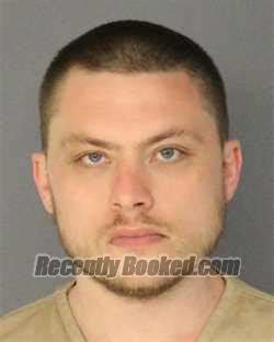 Recent Booking Mugshot For Johnathan Kersis In Essex County New Jersey